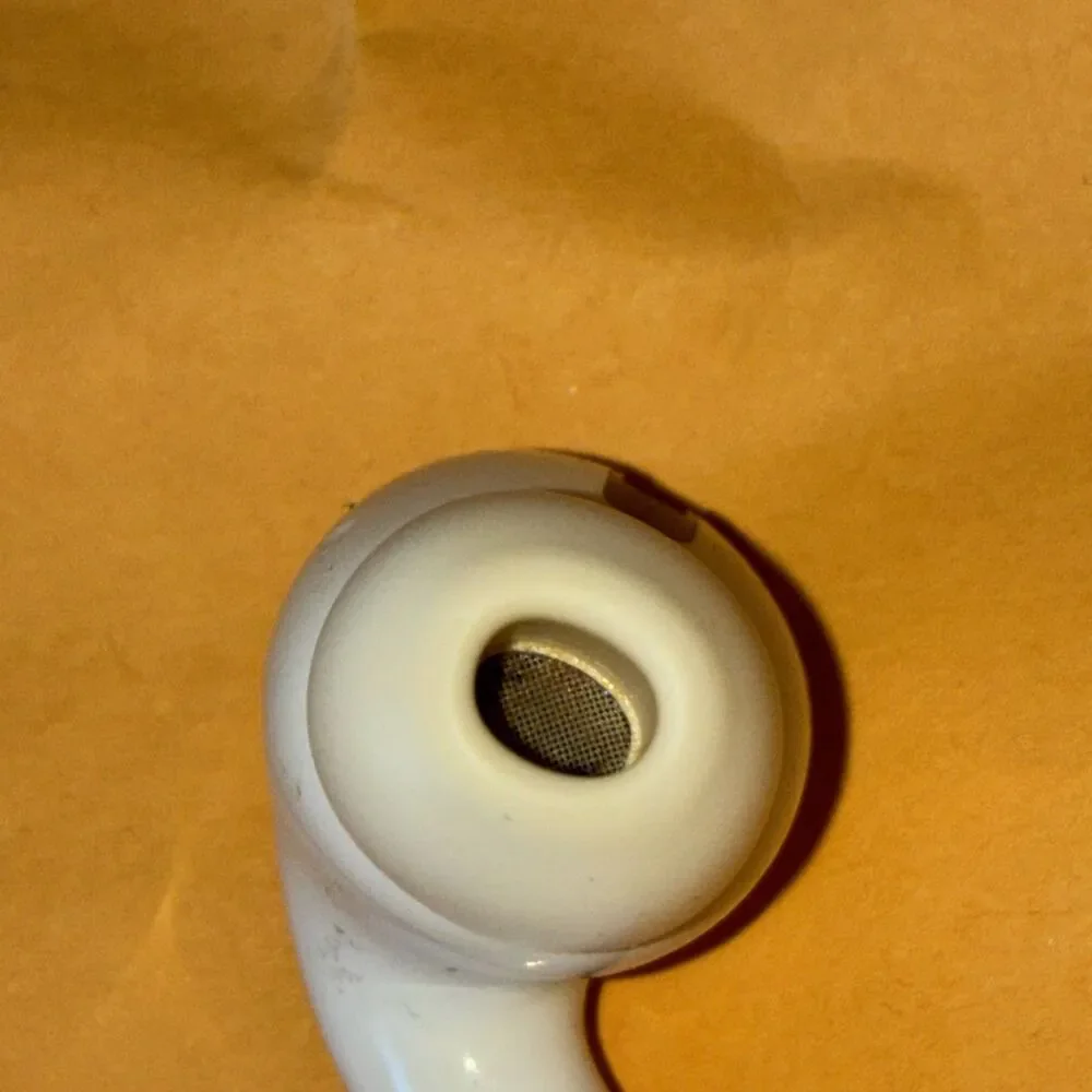 Apple AirPod Pro Replacement Only Right Side OEM Tested Works A2083